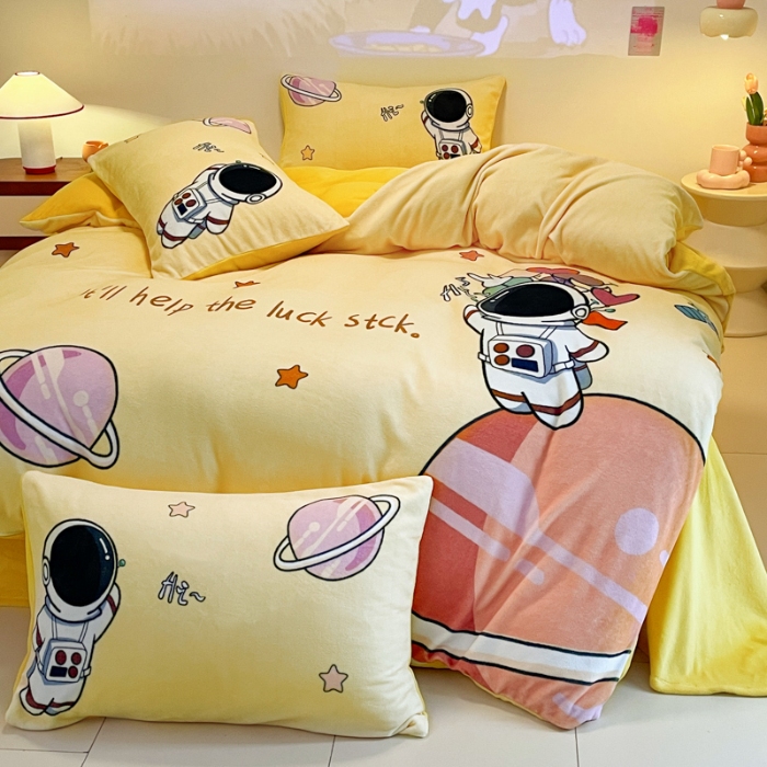 91家纺网 家纺一手货源 找家纺 （总） 控价 专版花型  2025年新款240克全消光A类儿童牛奶绒四件套-太空行