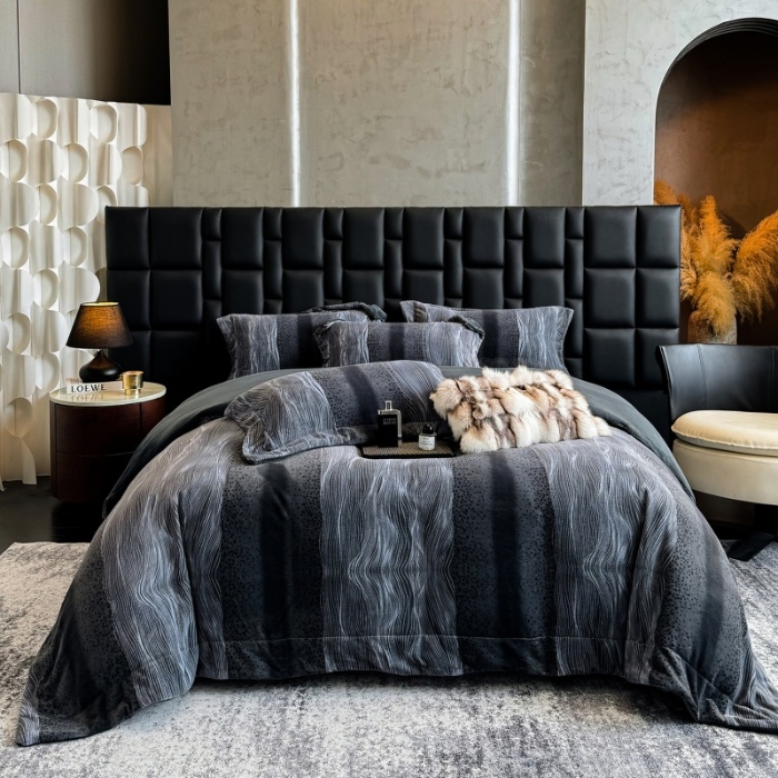 91家纺网 家纺一手货源 找家纺 （总）控价 2025新款  专版花型 全消光A类数码印花牛奶绒四件套床盖款-情怀直播首选