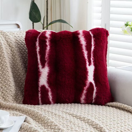 91家纺网 家纺一手货源 找家纺 （总）爆款仿兔毛绒抱枕靠垫不零售量大优惠