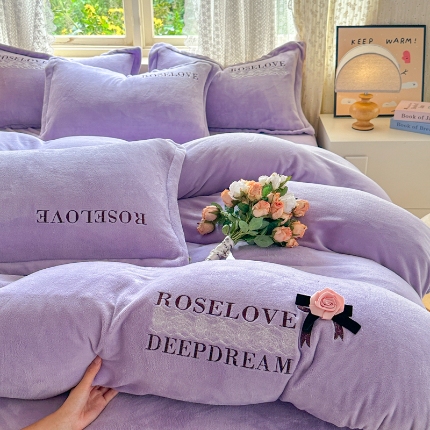 91家纺网 家纺一手货源 找家纺 2025外贸跑量款加厚清新公主法式风花卉纯色牛奶绒贴布绣刺绣花四件套单品床单被套婴儿绒法兰绒兔毛绒四件套 赫本天蓝