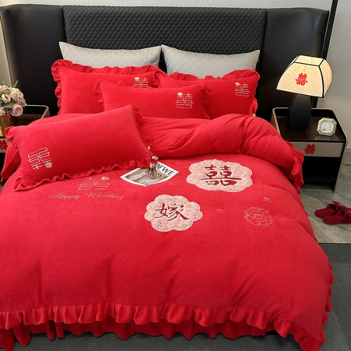 91家纺网 家纺一手货源 找家纺 苏米娜2025秋冬新款高克重9斤全消光牛奶绒大红结婚婚庆四件套大红色龙凤刺绣婴儿绒四件套（含精美手提袋） 喜嫁 
