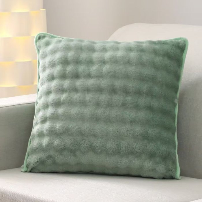 91家纺网 家纺一手货源 找家纺 （总）爆款直播赠品泡泡绒抱枕靠垫不零售量大优惠