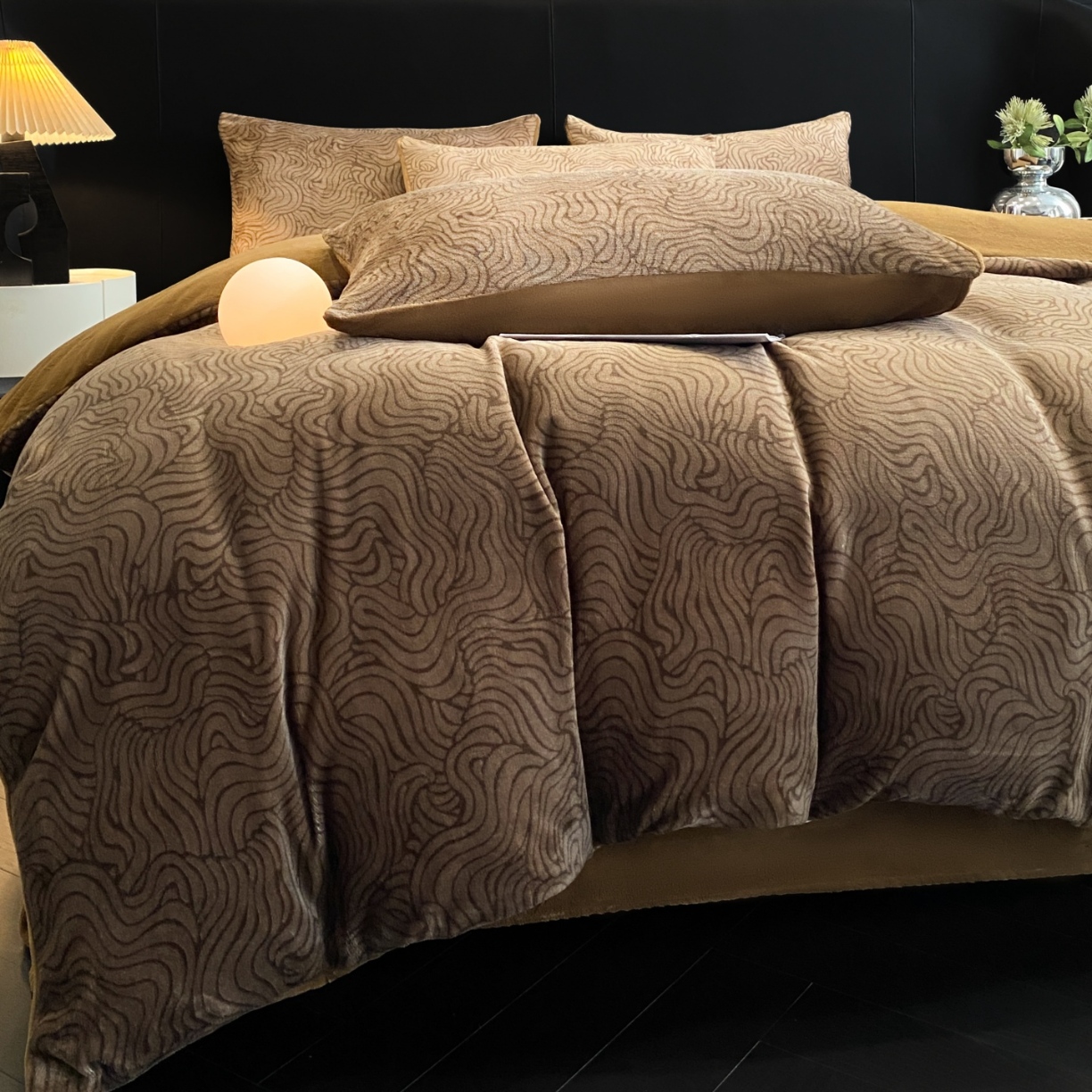 91家纺网 家纺一手货源 找家纺 （总）经年 2025新款 专版花型 牛奶绒四件套直播款  - 诗野