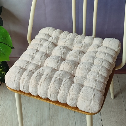 91家纺网 家纺一手货源 找家纺   新款牛奶绒绒饼干坐垫手工垫子屁股垫椅子垫装饰家园创意抱枕靠垫