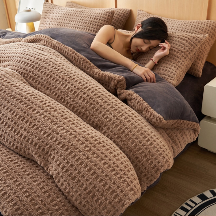 91家纺网 家纺一手货源 找家纺 （总）爱乐  塔芙绒四件套 牛奶绒四件套