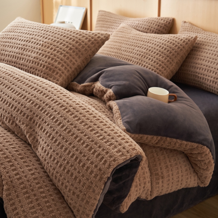 91家纺网 家纺一手货源 找家纺 （总）爱乐  塔芙绒四件套 牛奶绒四件套