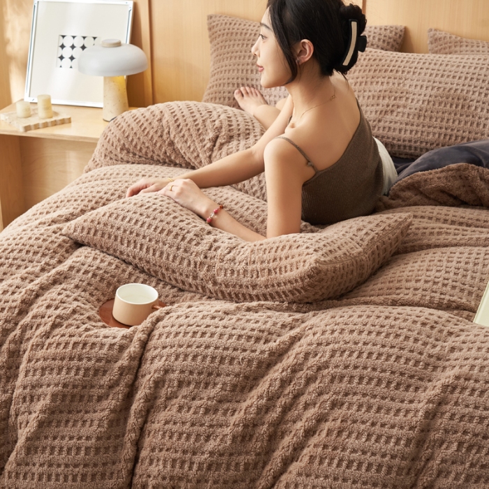 91家纺网 家纺一手货源 找家纺 （总）爱乐  塔芙绒四件套 牛奶绒四件套