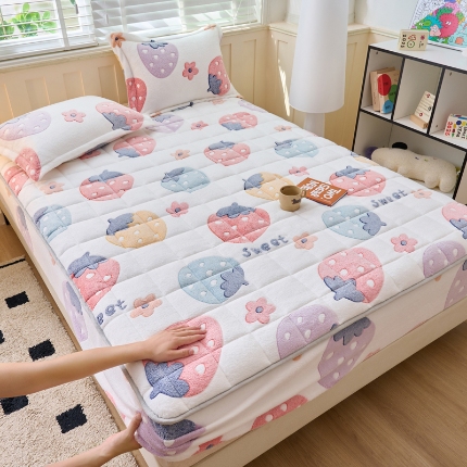 91家纺网 家纺一手货源 找家纺 （总）爱乐   雪花绒夹棉床笠 牛奶绒床笠