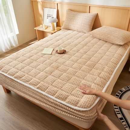 91家纺网 家纺一手货源 找家纺 （总）爱乐  塔芙绒夹棉床笠 牛奶绒床笠