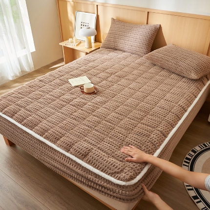 91家纺网 家纺一手货源 找家纺 （总）爱乐  塔芙绒夹棉床笠 牛奶绒床笠