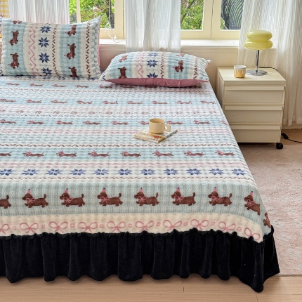 91家纺网 家纺一手货源 找家纺 （总）爱多多家居 2025新款兔兔泡泡牛奶绒床裙单品床裙床裙单件三件套