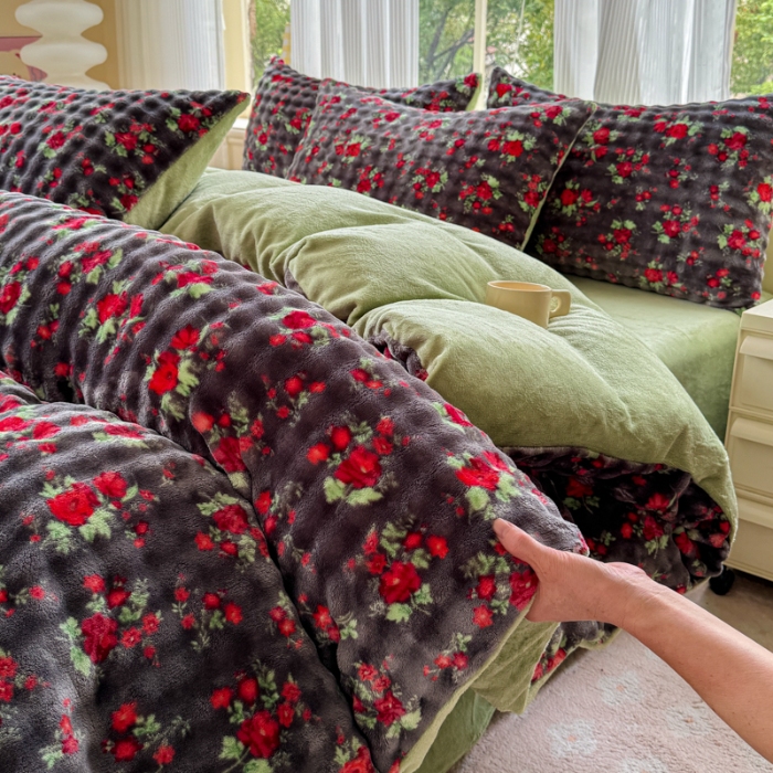 91家纺网 家纺一手货源 找家纺 （总）爱多多家居 2025新款 印花兔兔绒牛奶绒大泡泡四件套单被套