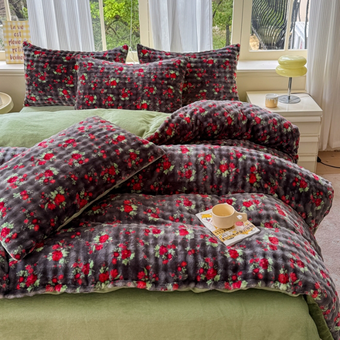 91家纺网 家纺一手货源 找家纺 （总）爱多多家居 2025新款 印花兔兔绒牛奶绒大泡泡四件套单被套