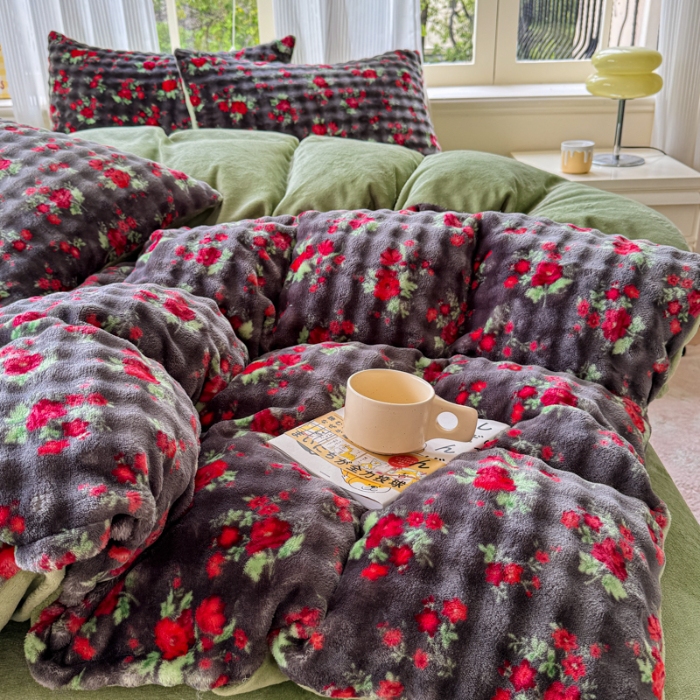 91家纺网 家纺一手货源 找家纺 （总）爱多多家居 2025新款 印花兔兔绒牛奶绒大泡泡四件套单被套