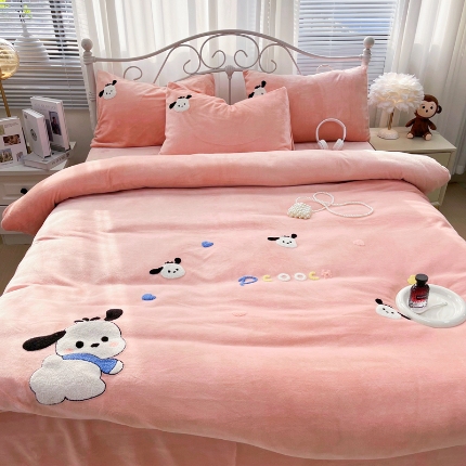 91家纺网 家纺一手货源 找家纺 （总）鑫利来家纺 2025新款牛奶绒毛巾绣四件套