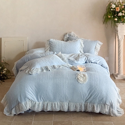 91家纺网 家纺一手货源 找家纺 （总）乐朵家居 2025新款 克拉玫瑰 牛奶绒 床单款夹棉床盖四件套（控价床单268床盖298）