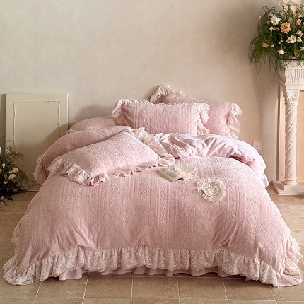 91家纺网 家纺一手货源 找家纺 （总）乐朵家居 2025新款 克拉玫瑰 牛奶绒 床单款夹棉床盖四件套（控价床单268床盖298）