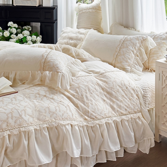 91家纺网 家纺一手货源 找家纺 （总）乐朵家居 2025新款  伊莉莎 牛奶绒夹棉床盖四件套