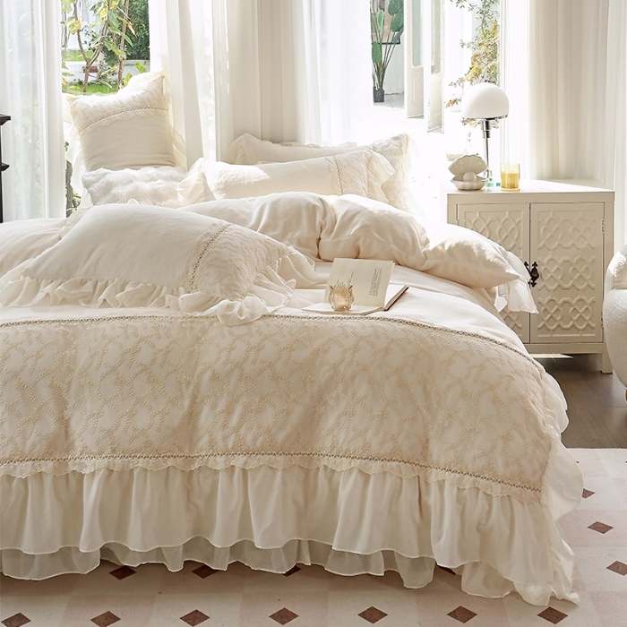 91家纺网 家纺一手货源 找家纺 （总）乐朵家居 2025新款  伊莉莎 牛奶绒夹棉床盖四件套