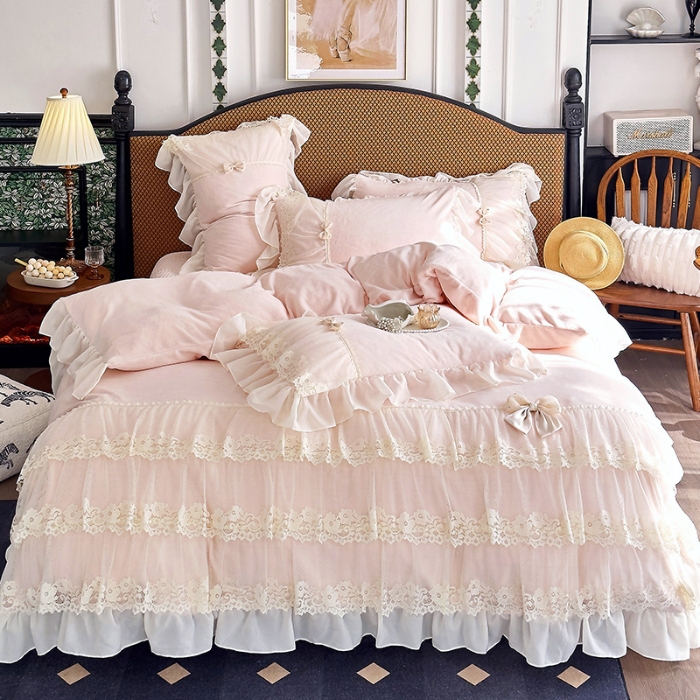 91家纺网 家纺一手货源 找家纺 （总）乐朵家居 2025新款 南法庄园 牛奶绒 夹棉床盖四件套