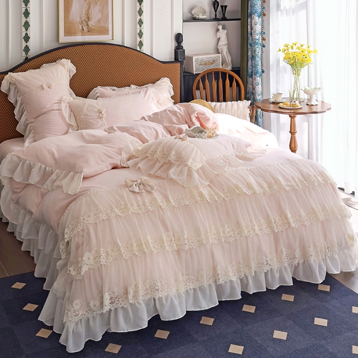 91家纺网 家纺一手货源 找家纺 （总）乐朵家居 2025新款 南法庄园 牛奶绒 夹棉床盖四件套