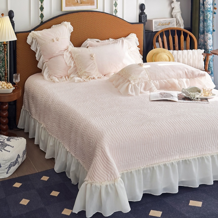 91家纺网 家纺一手货源 找家纺 （总）乐朵家居 2025新款 南法庄园 牛奶绒 夹棉床盖四件套