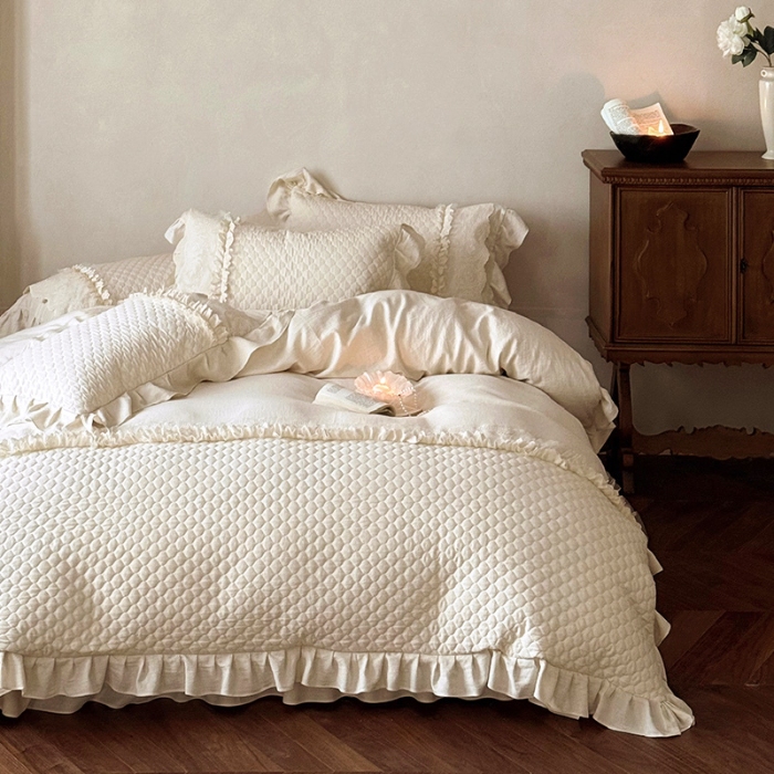 91家纺网 家纺一手货源 找家纺 （总）乐朵家居  2025秋冬新款 米兰 全棉棉麻 床单款夹棉床盖 四件套