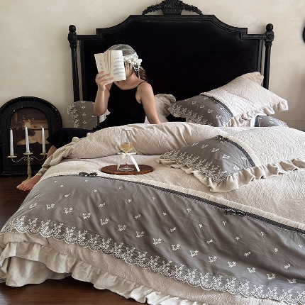 （总）乐朵家居 2025新款 欧梵 牛奶绒 床单款夹棉床盖四件套（控价床单298床盖328）