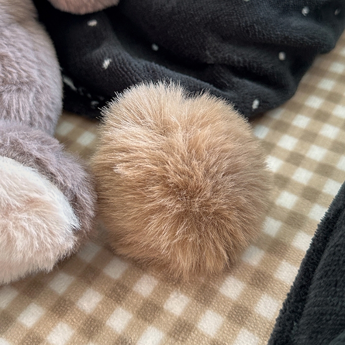 91家纺网 家纺一手货源 找家纺 （总）艾咪-Amy ntmy 2025新款字母绣毛球款小波点牛奶绒四件套甜蜜的梦