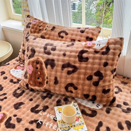 91家纺网 家纺一手货源 找家纺 （总）爱多多家居 2025新款兔兔泡泡牛奶绒床裙单品床裙床裙单件三件套