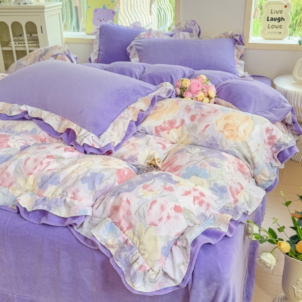 91家纺网 家纺一手货源 找家纺 2025韩版双花边多功能AB面牛奶绒四件套甜美仙女法式花边韩式小碎花印花牛奶绒四件套加绒保暖单被套罩