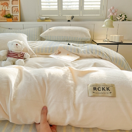 91家纺网 家纺一手货源 找家纺 （总）（含买家秀）2025秋冬新款素色条纹牛奶绒四件套秋冬爆款加厚冬季保暖四件套简约风床上用品