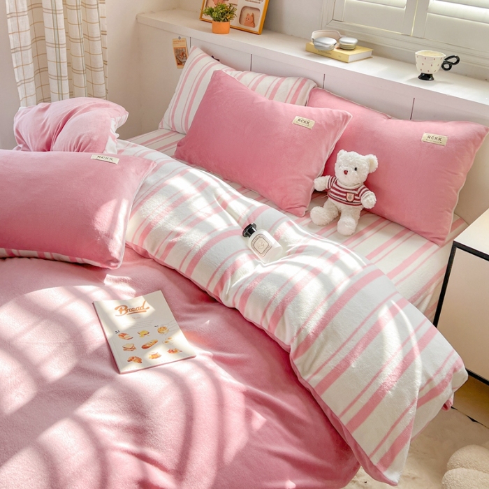 91家纺网 家纺一手货源 找家纺 （总）（含买家秀）2025秋冬新款素色条纹牛奶绒四件套秋冬爆款加厚冬季保暖四件套简约风床上用品