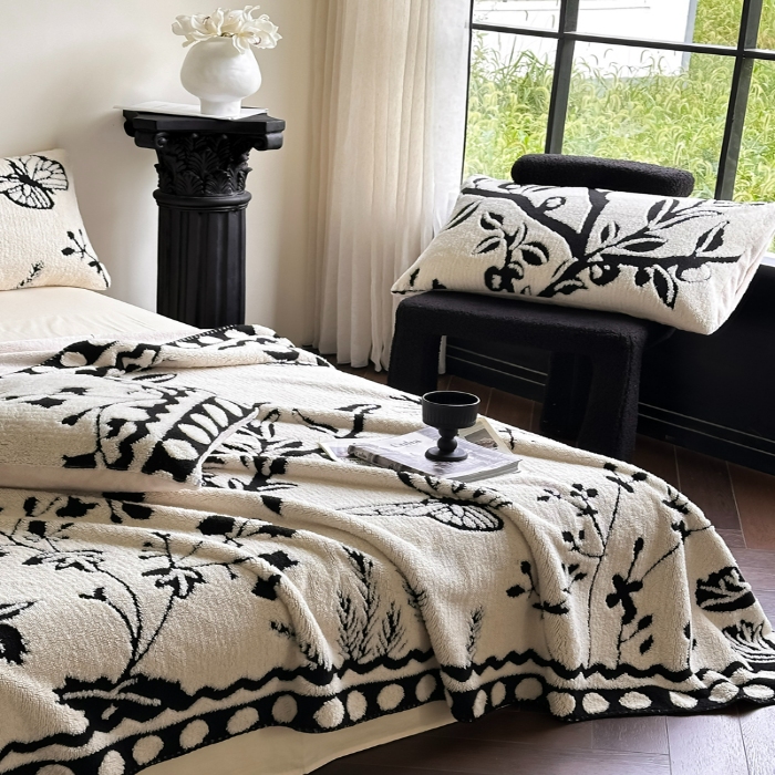 91家纺网 家纺一手货源 找家纺 （总）宜代光年 2025新款阳离子大提花复合绒毯子毛毯