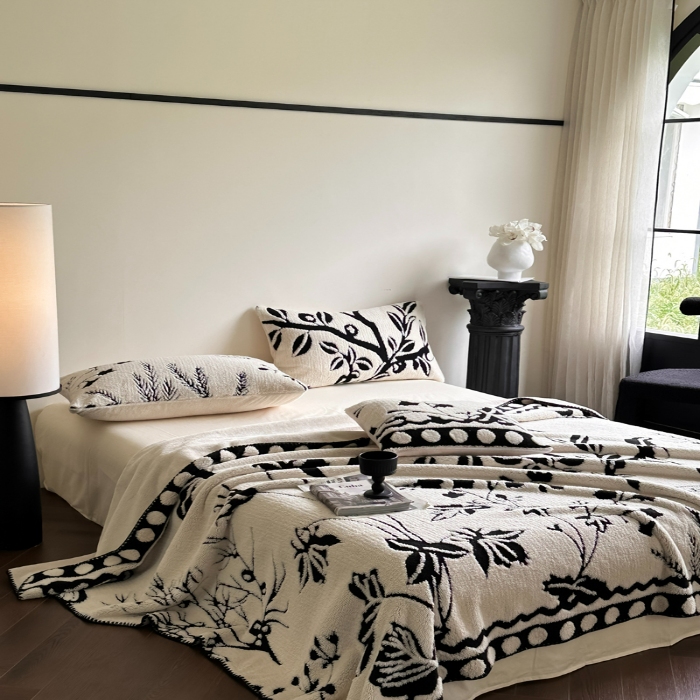 91家纺网 家纺一手货源 找家纺 （总）宜代光年 2025新款阳离子大提花复合绒毯子毛毯