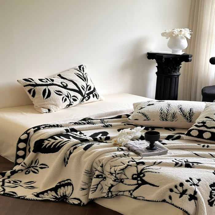 91家纺网 家纺一手货源 找家纺 （总）宜代光年 2025新款阳离子大提花复合绒毯子毛毯