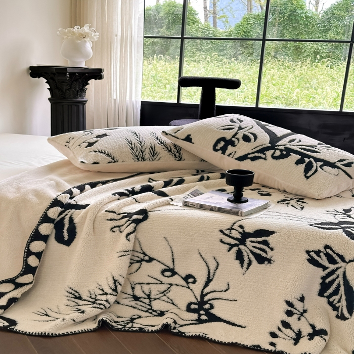 91家纺网 家纺一手货源 找家纺 （总）宜代光年 2025新款阳离子大提花复合绒毯子毛毯