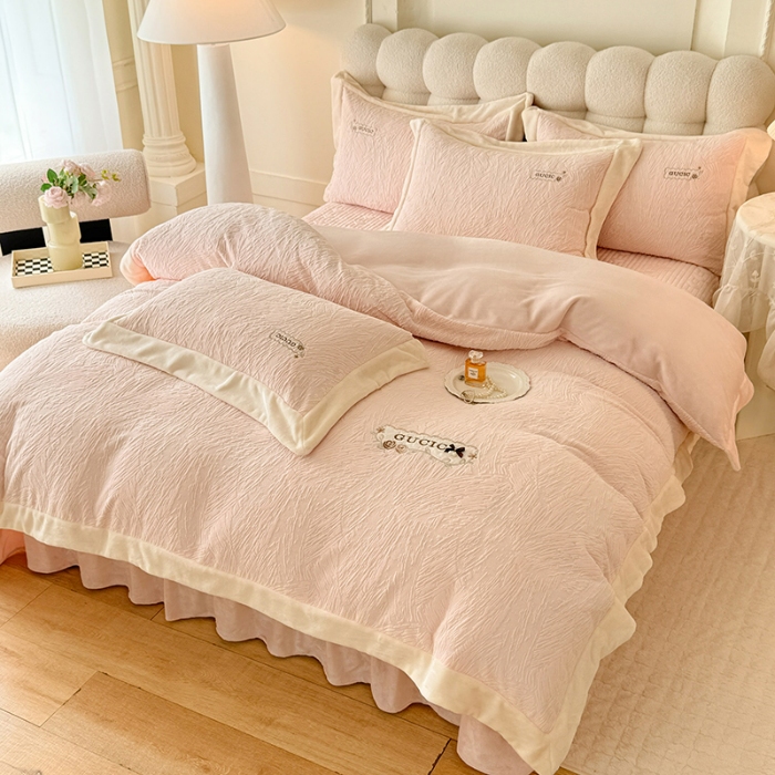 91家纺网 家纺一手货源 找家纺 （总）苏米娜2025年新款全消光加厚牛奶绒轻奢简约床盖款四件套-雅致系列