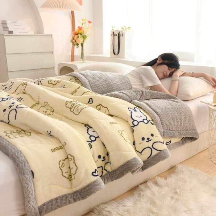 91家纺网 家纺一手货源 找家纺 【长期供应】三层夹棉牛奶绒印花盖毯秋冬午睡毯可机洗网红直播毛毯爆款