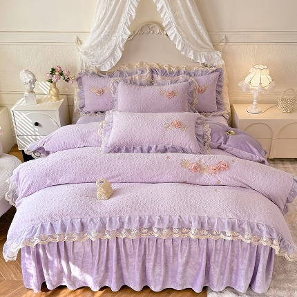 2025漫布云纺360g全消光牛奶绒工艺款蕾丝盘花立体雕花绒牛奶绒四件套刺绣绣花套件 温婉-梦幻紫 