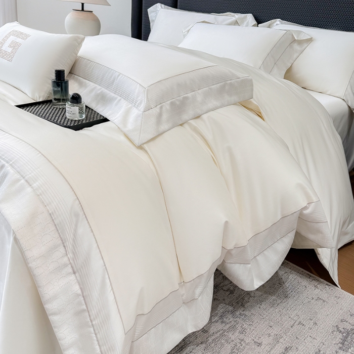 91家纺网 家纺一手货源 找家纺 高档礼盒装彩金色织提花50*50S贡缎纯棉加厚磨毛四件套100%全棉 高级白-马德里-彩金色织提花纯棉磨毛