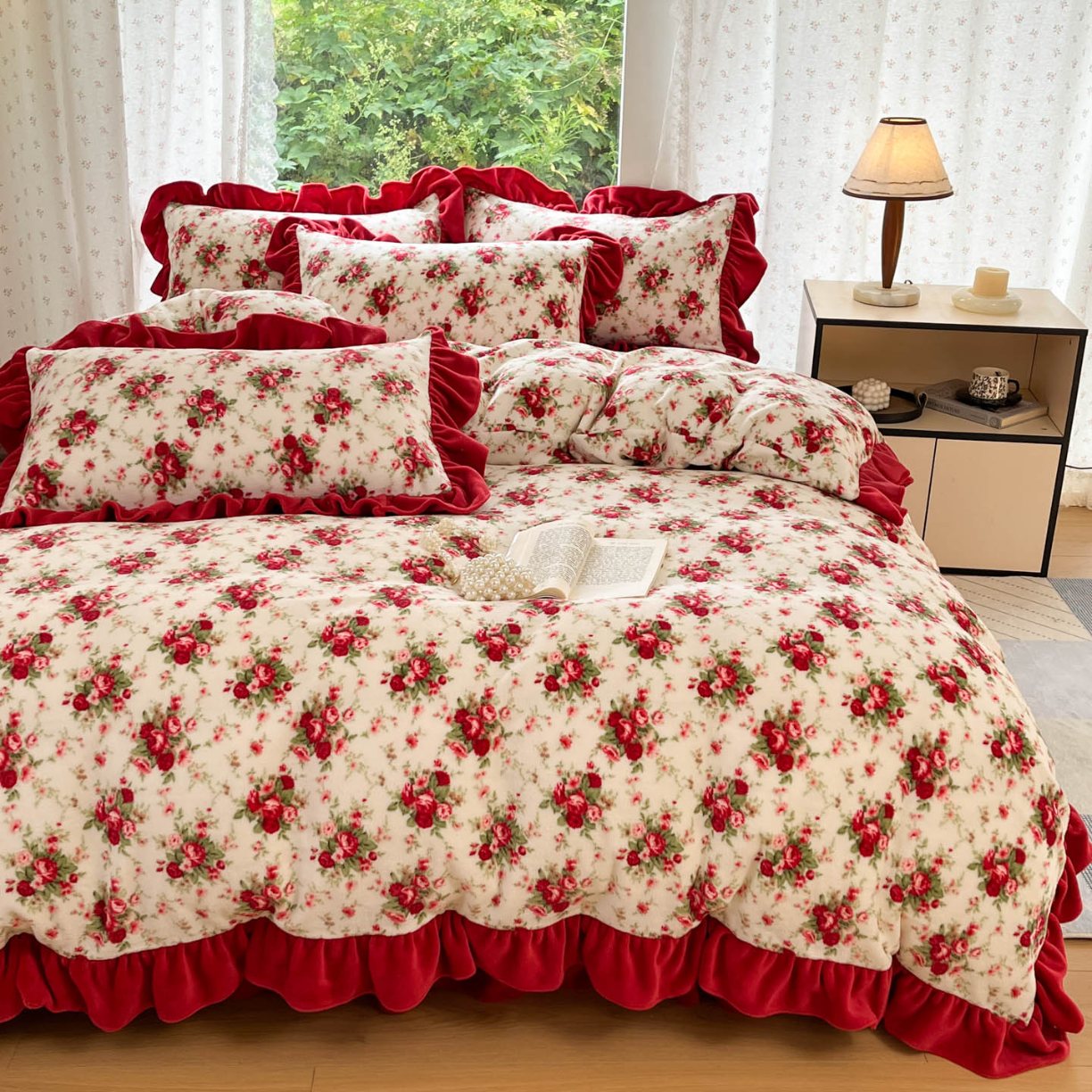 91家纺网 家纺一手货源 找家纺 （总）牵依 2025新款韩版牛奶绒夹棉床盖四件套