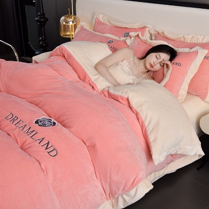 91家纺网 家纺一手货源 找家纺 （总）云恋家纺 2025新款加厚刺绣牛奶绒四件套--梦想款