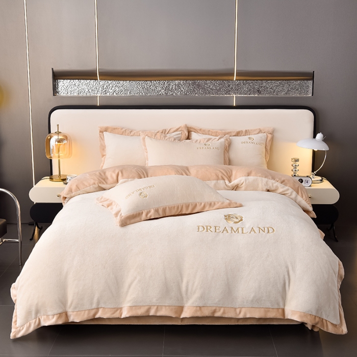 91家纺网 家纺一手货源 找家纺 （总）云恋家纺 2025新款加厚刺绣牛奶绒四件套--梦想款