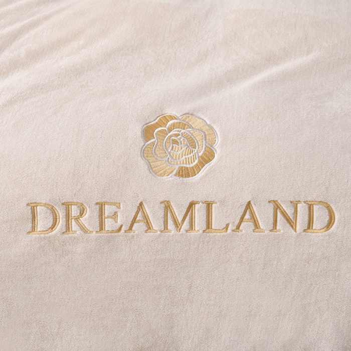 91家纺网 家纺一手货源 找家纺 （总）云恋家纺 2025新款加厚刺绣牛奶绒四件套--梦想款