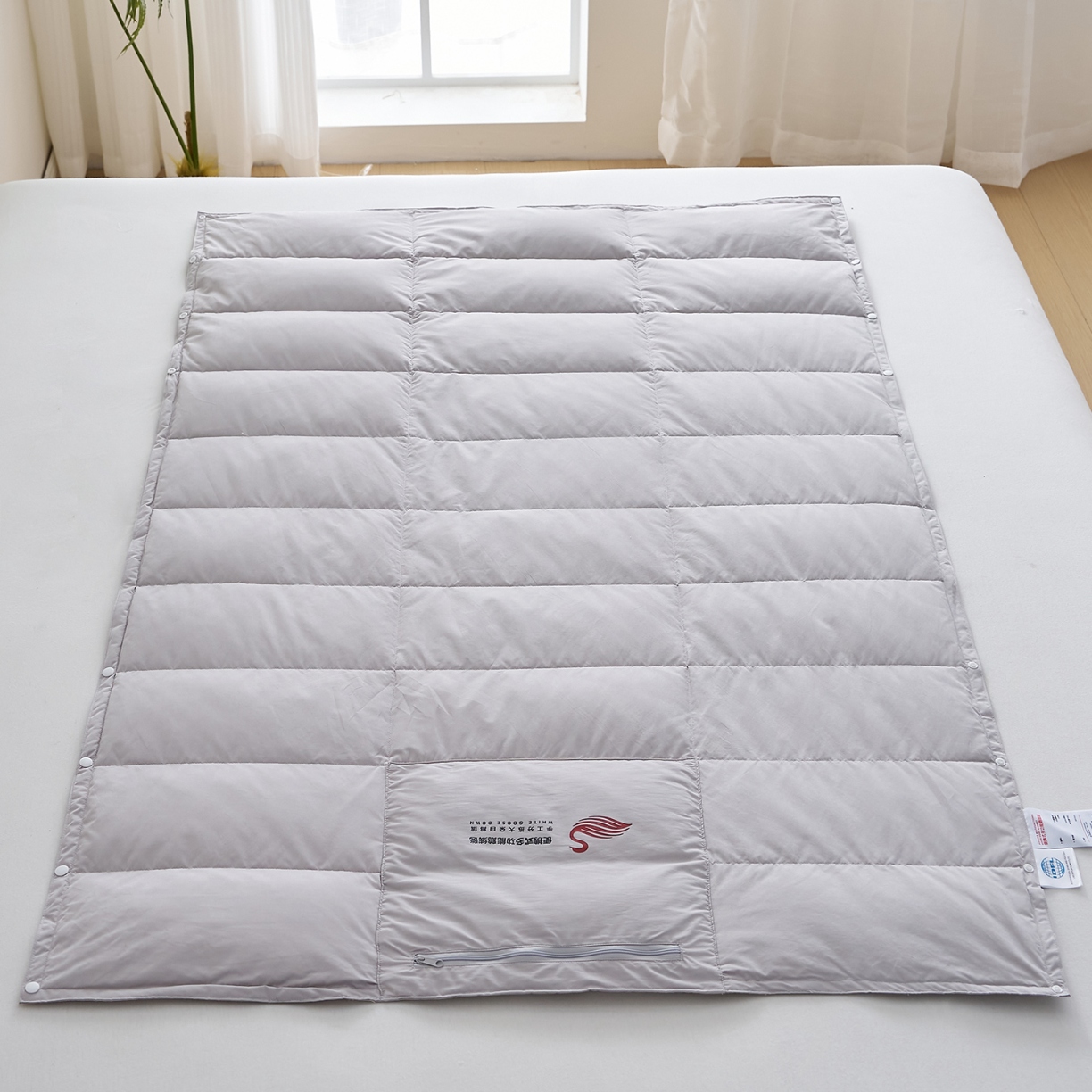 91家纺网 家纺一手货源 找家纺 （总）乐可 2025新款便携多功能鹅绒毯盖被子