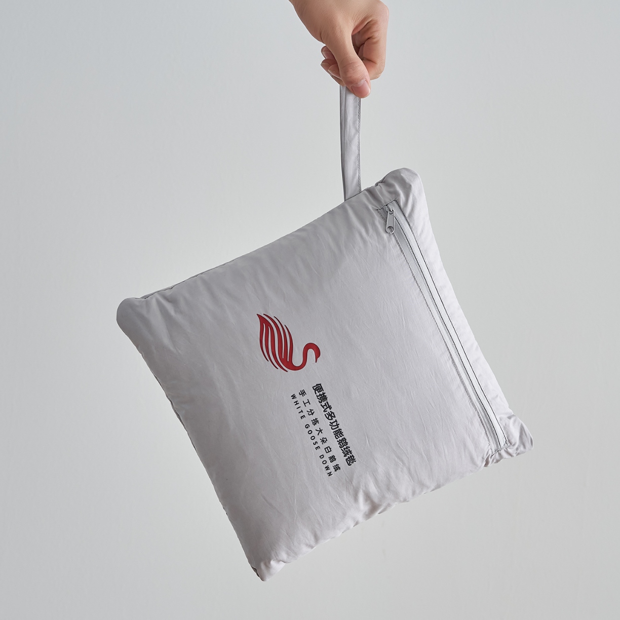 91家纺网 家纺一手货源 找家纺 （总）乐可 2025新款便携多功能鹅绒毯盖被子