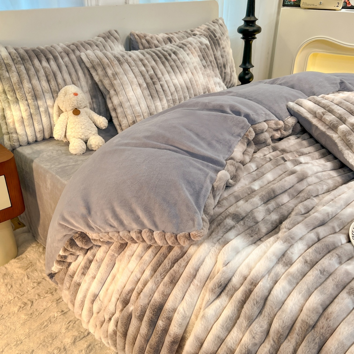 91家纺网 家纺一手货源 找家纺 （总）2025年新款 高克重 短毛绒兔毛绒牛奶绒四件套-8斤 晕彩系列