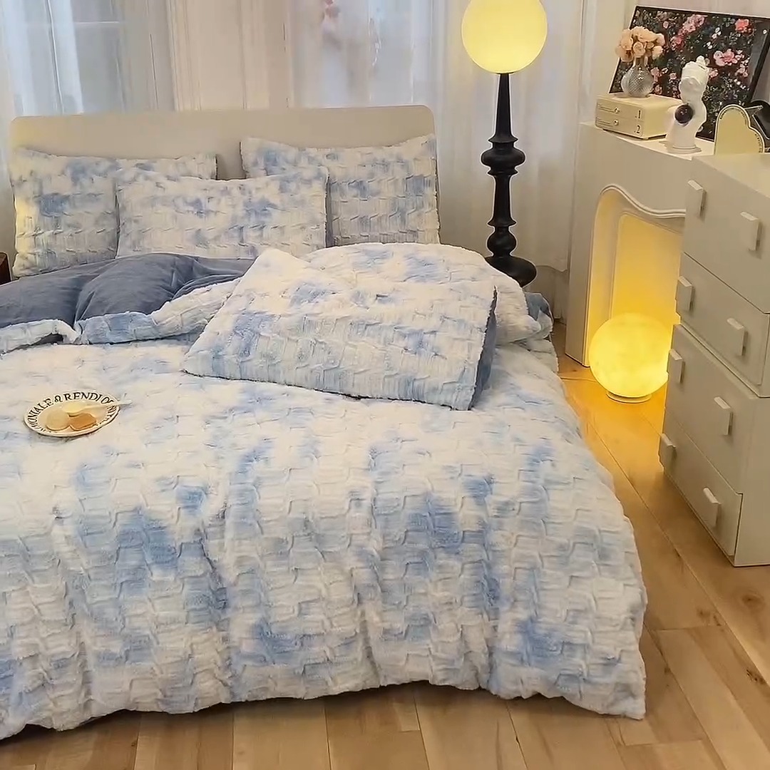 91家纺网 家纺一手货源 找家纺 （总）2025年新款 高克重 兔毛绒 牛奶绒四件套 直播首选-菱格系列