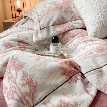 91家纺网 家纺一手货源 找家纺 （总）经年家纺  2025年新款200克水墨画工艺款牛奶绒四件套